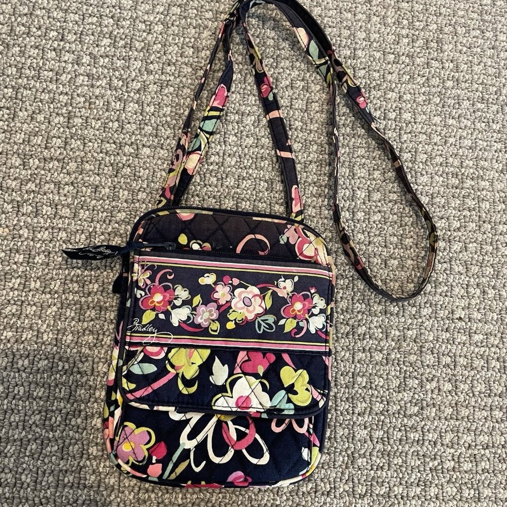 Vera Bradley Crossbody Purse  Navy Blue Pink Floral Quilted Preppy
